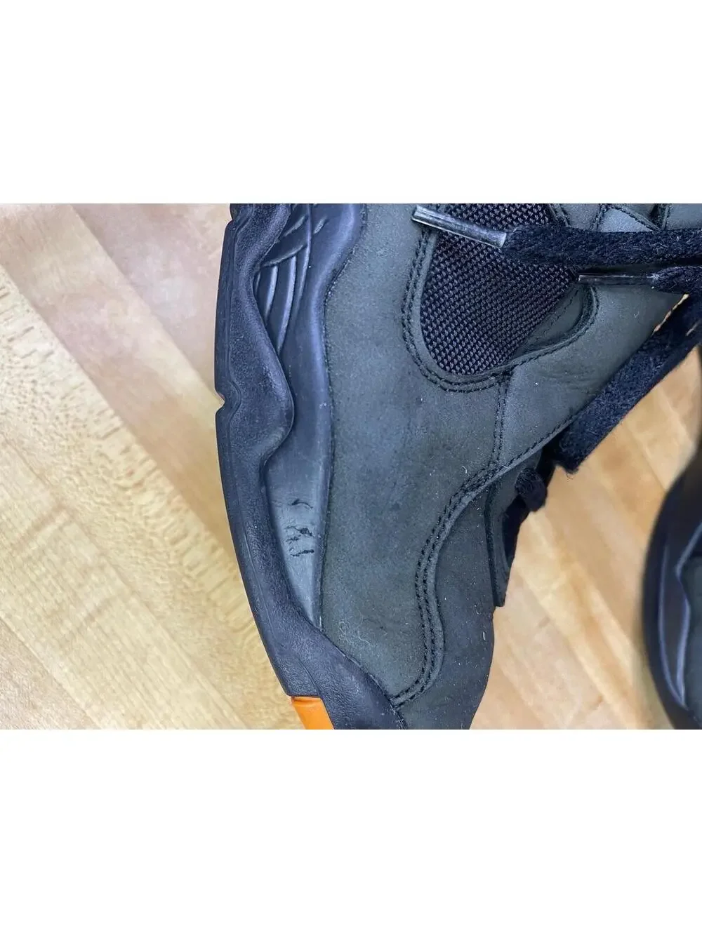Size 10.5- Air Jordan 8 Retro Tinker - Air Raid Black/Green/Yellow 305381-004